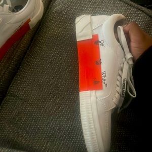 Off-white sneakers size 41 , worn once good condition 😊 👍🏽